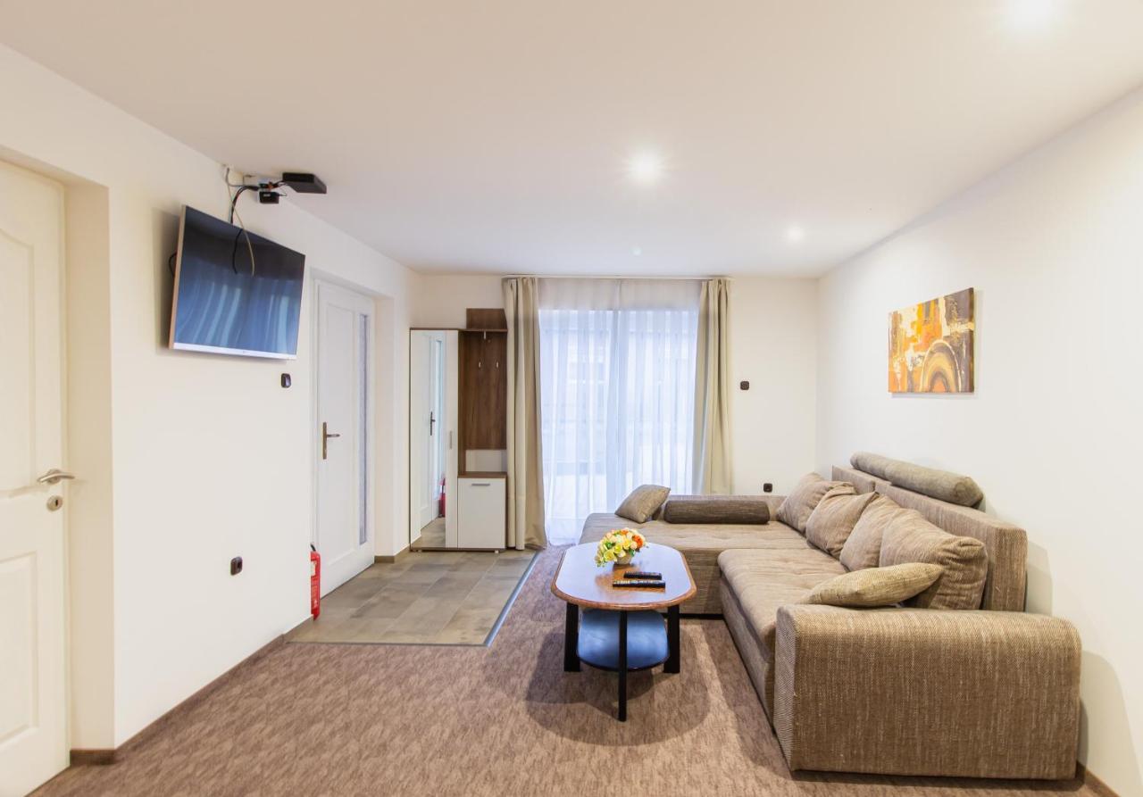 Deli Terasz A Apartman Free Parking, Self-Check-In Anytime Győr Extérieur photo