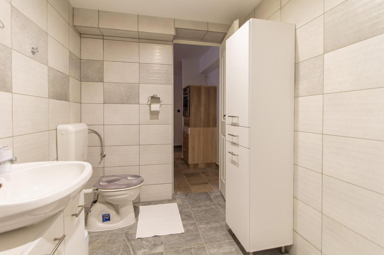 Deli Terasz A Apartman Free Parking, Self-Check-In Anytime Győr Extérieur photo