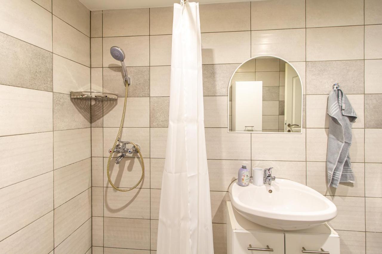 Deli Terasz A Apartman Free Parking, Self-Check-In Anytime Győr Extérieur photo